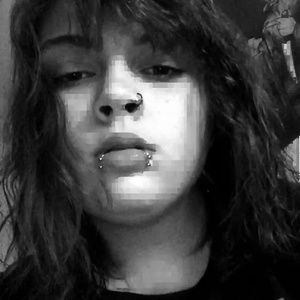 Meet your Posher, Lydia